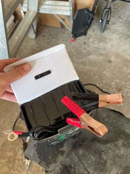 SEARS BATTERY CHARGER AND BATTERY MAINTAINER