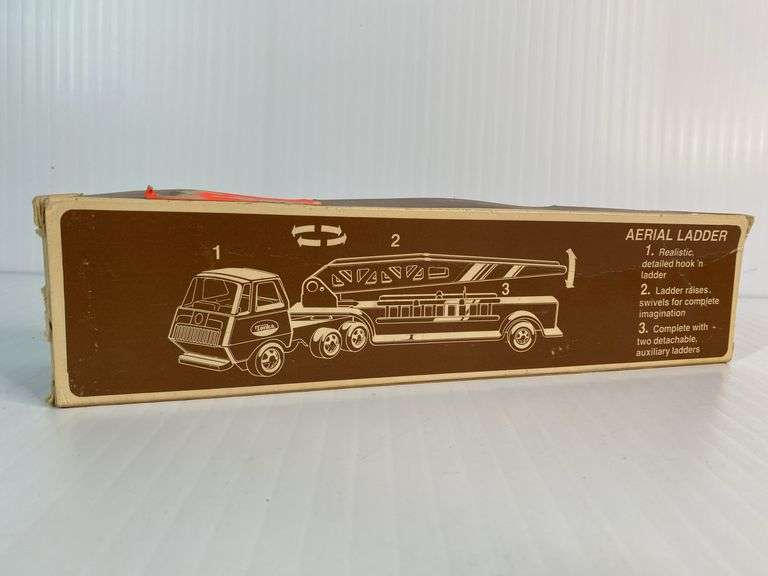 Tonka Aerial Ladder Fire Truck #675
