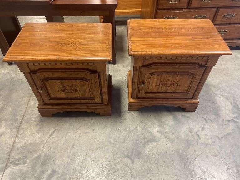 (2) matching wooden night stands