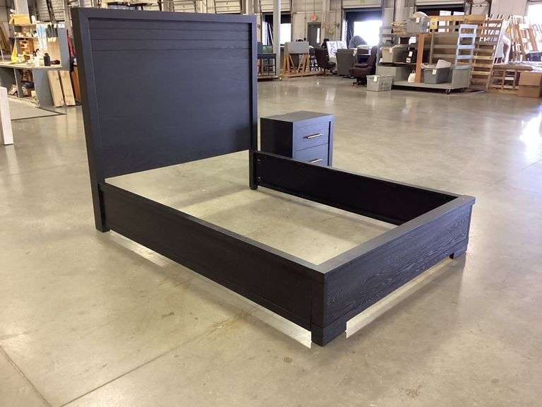 LEGACY Westwood 5-piece Bedroom Set