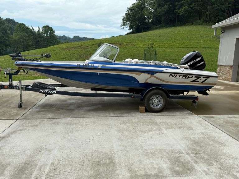 2013 Nitro Z-7 Sport Boat