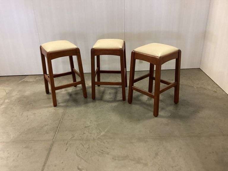 STICKLEY Backless Count Stools (3)