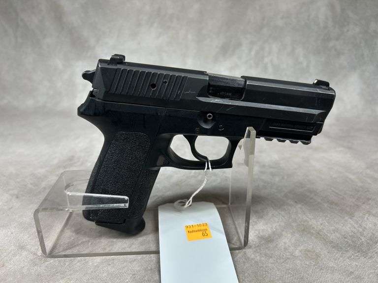 Sig Sauer Model SP2022 .40 Serial# 24B039769