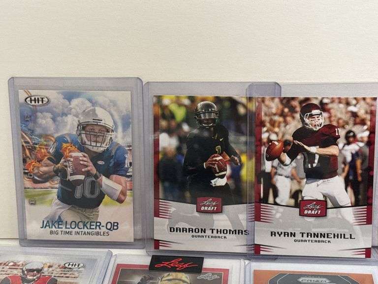 (11) Various NFL/NCAAF Sports Cards