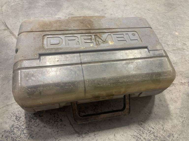 (2) Dremels and rotary tool accessory kit