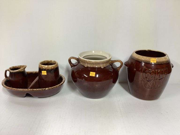 McCoy Cookie Jar ( No Lid ), Hull 3 Piece Pottery, Rubel Bean Pot