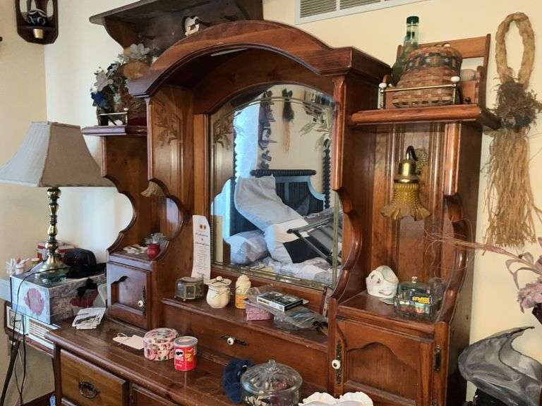 DRESSER WITH MIRROR AND CONTENTS
