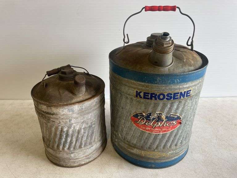 Delphos kerosene can and unmarked tin can