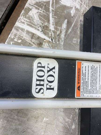 Shop Fox W1677 10" left tilting cabinet saw - works