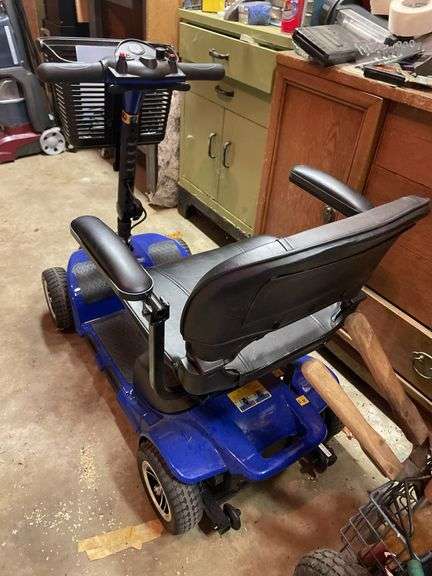 ELECTRIC MOBILITY SCOOTER