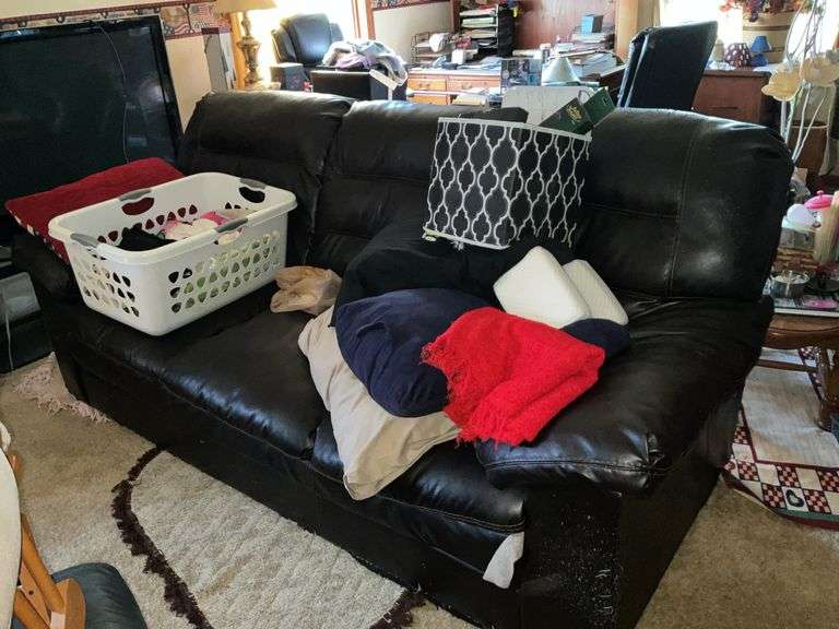 PAIR OF COUCHES