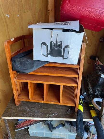CONTENTS OF CORNER INCLUDING SHELF, LIGHTING ETC.