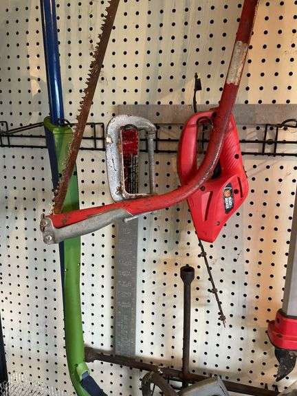 TOOL CONTENTS OF WALL