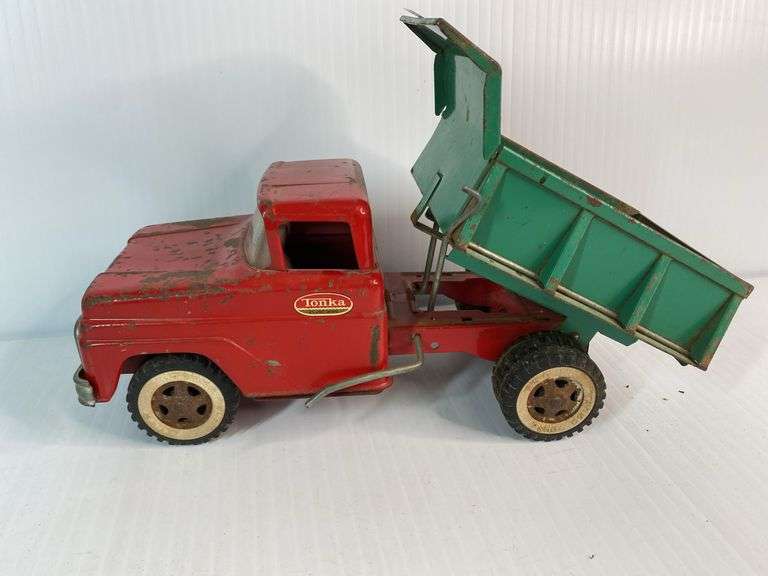 1960s Tonka Red & Green Dump Truck