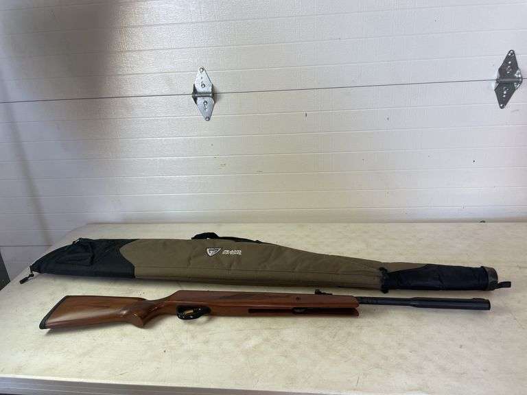 Vortex mod. 95QE rifle pellet gun with case