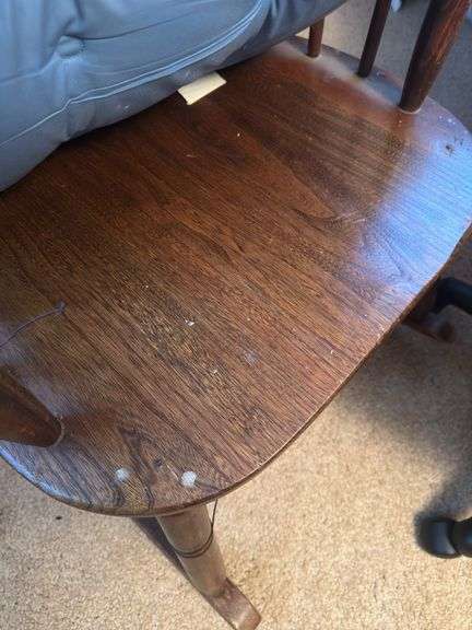 WOOD ROCKING CHAIR AND ROLLING OFFICE DESK
