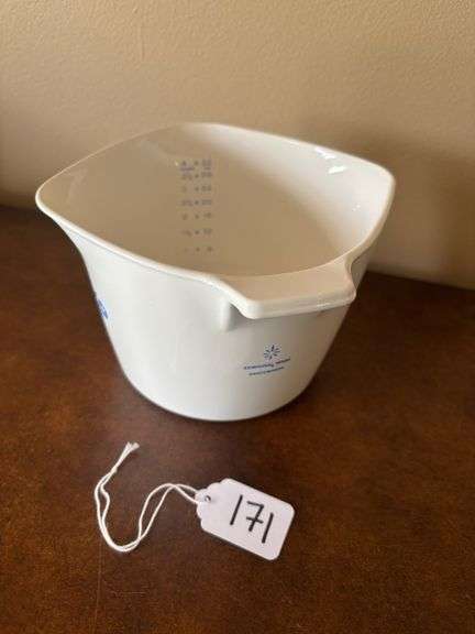 CorningWare Blue Cornflower 4 Cup Sauce Maker