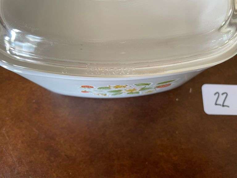 Corning Ware Strawberry Sundae 1.5 Qt. Casserole Dish with Lid