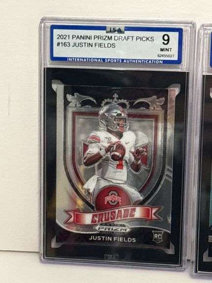 2021 Panini Chronicles D.P. Justin Fields Playbook RC (ISA Mint 9) and 2021 Panini Prizm Draft Picks