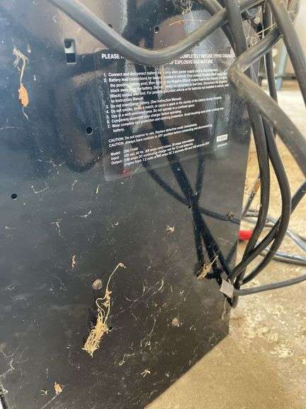 SEARS BATTERY CHARGER AND BATTERY MAINTAINER