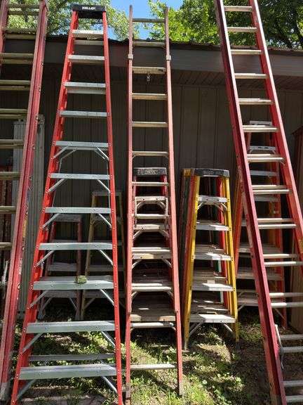 20 FOOT LOUISVILLE EXTENSION LADDER