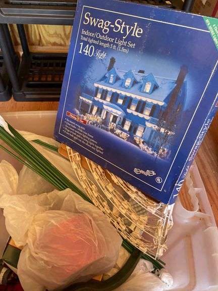 2 TOTES OF CHRISTMAS LIGHT SETS