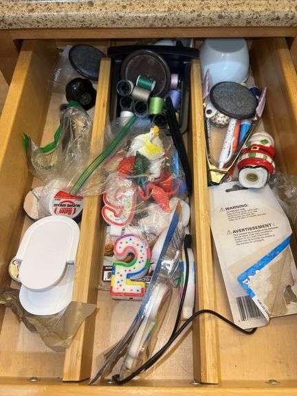 Contents of Kitchen Drawer