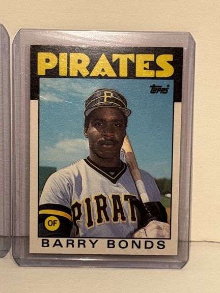 Assortment of MLB Greats Sports Cards (5 Total)