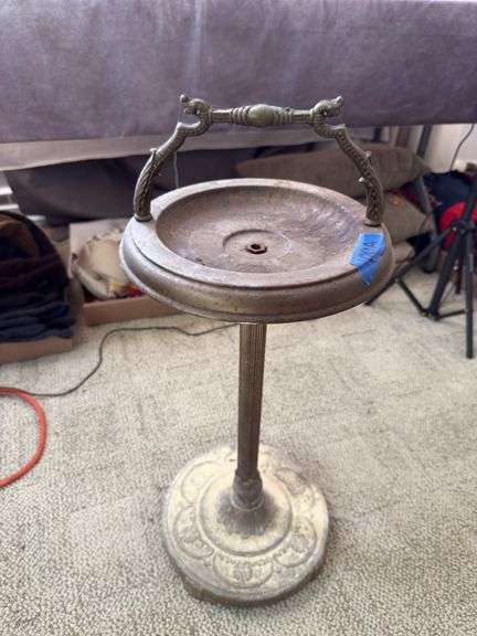 STAND ASHTRAY (missing glass tray)