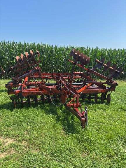 IH 475 Transport Hydraulic Wing Disk 18’W