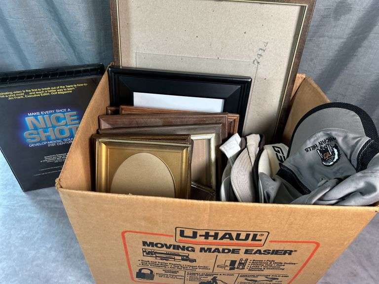 PICTURE FRAMES & BASEBALL HATS