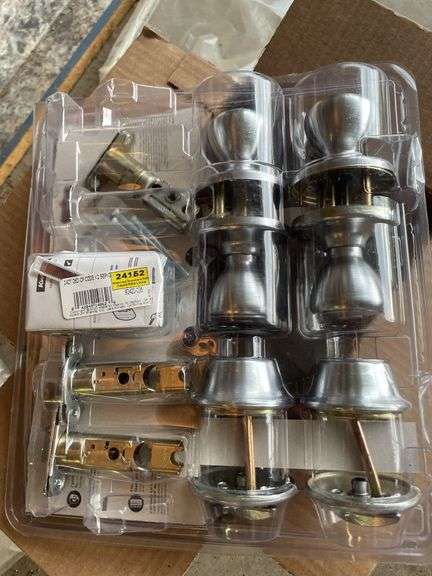 DOOR KNOB HARDWARE