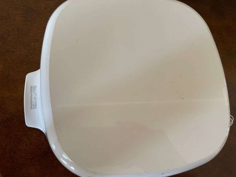 Corning Ware White 2 Qt. Casserole Dish with Lid