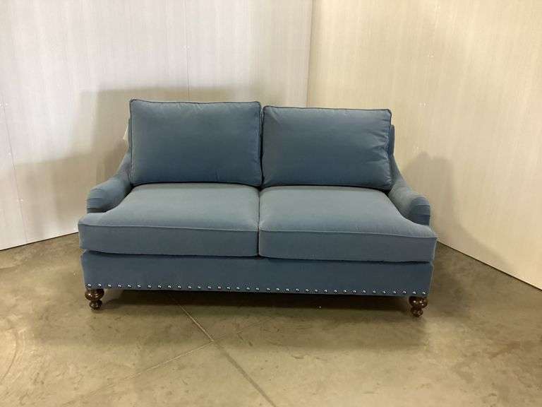 WESLEY HALL Sofa