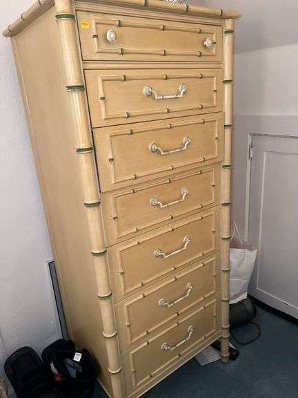 Thomasville Chest of Drawers