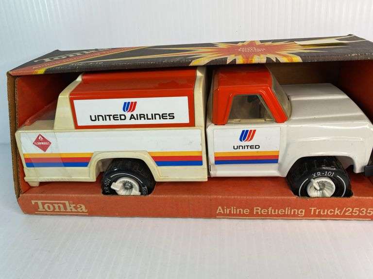 1982 United Airlines Airline Refueling Truck #2535