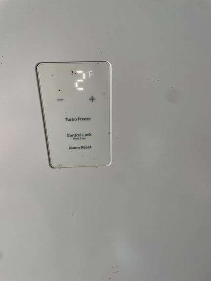 GE UPRIGHT FREEZER WORKS WELL