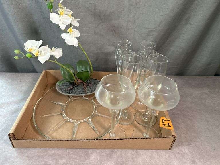 STEMWARE, SERVING TRAY & FLOWER