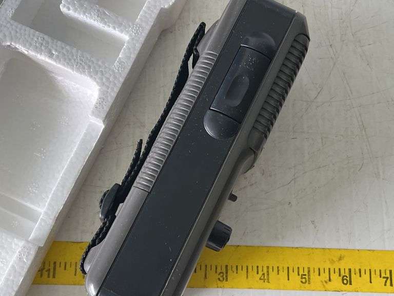 Realistic TRC-224 Walkie Talkies