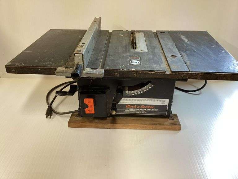 Black and Decker 8” Table Saw