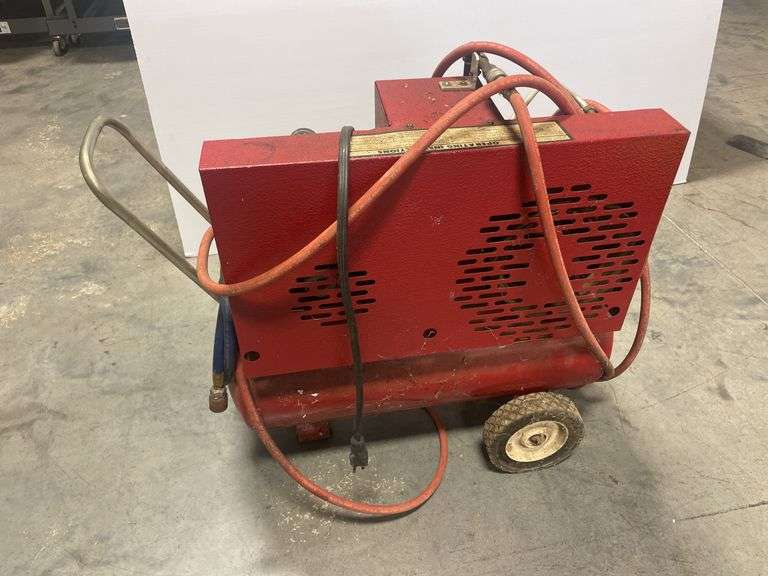 Magena Force 14 gallon air compressor with hose and attachments