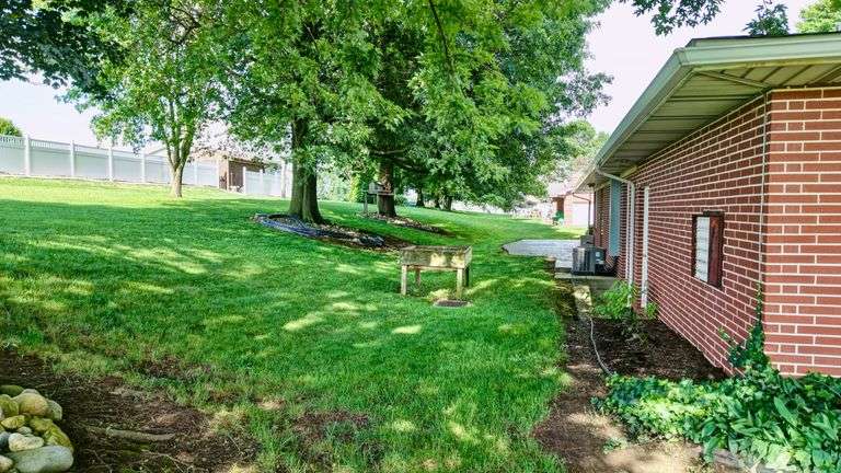 Brick Ranch Home in Sugarcreek