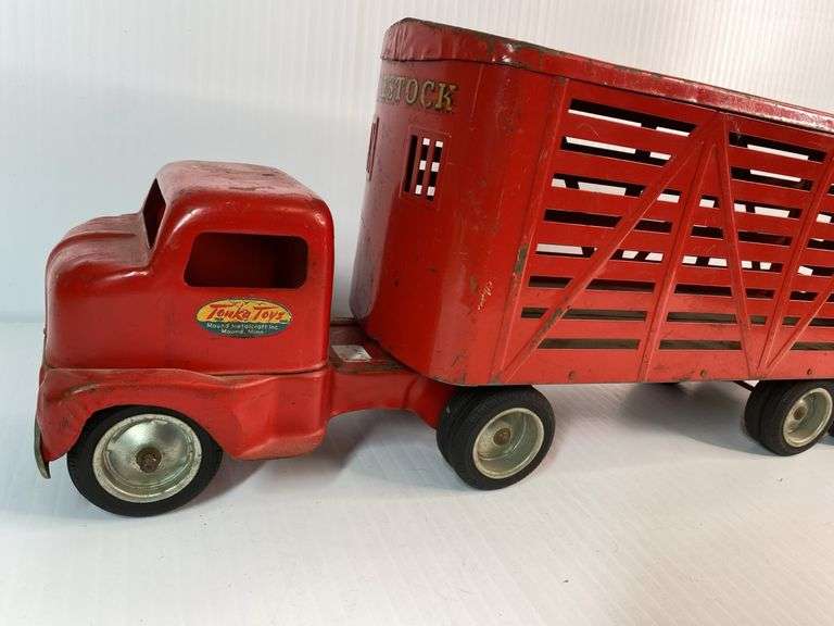 1950s Tonka Livestock Tractor Trailer
