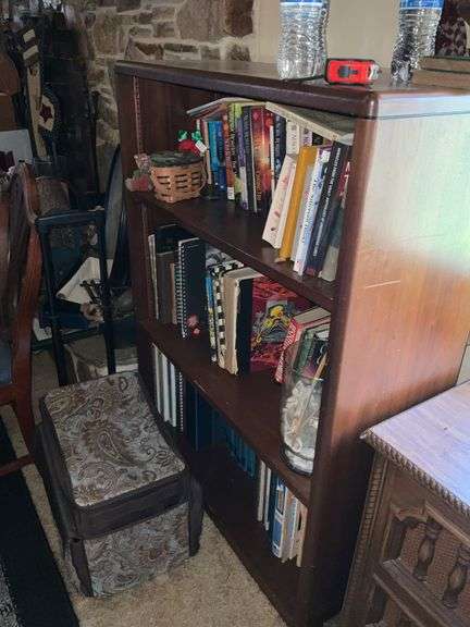 VINTAGE 1970's STEREO W/8 TRACK PLAYER AND BOOKCASE WITH ALL CONTENTS/BOOKS