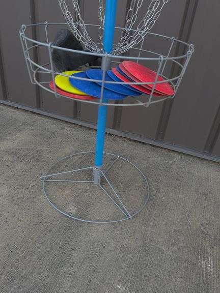 Disc golf free standing basket with (9) discs