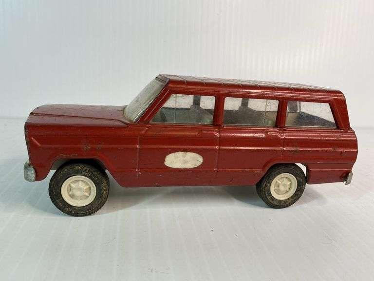 1960s Tonka Jeep Wagoneer