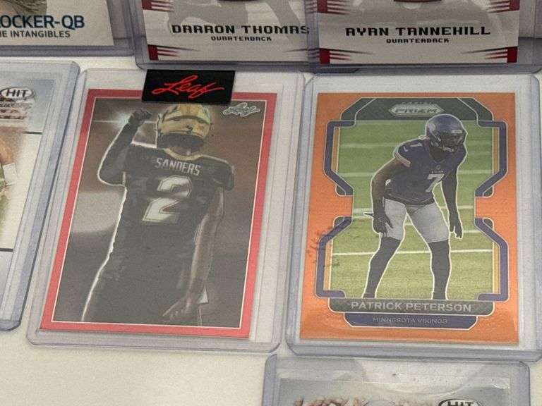 (11) Various NFL/NCAAF Sports Cards