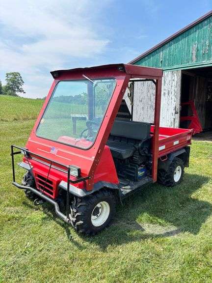 Kawasaki 2510 Mule ,4x4 , Electric Dump Bed , Has 2 Removable Doors , Good Tires ,