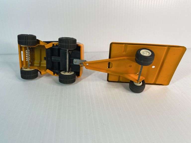 Tonka Bone Bruzzer Jeep & Trailer