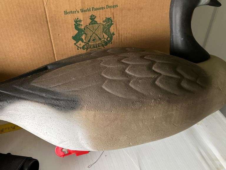 3 Herters Geese Decoys & Binoculars